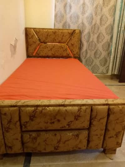 single bed for sale. 10b10