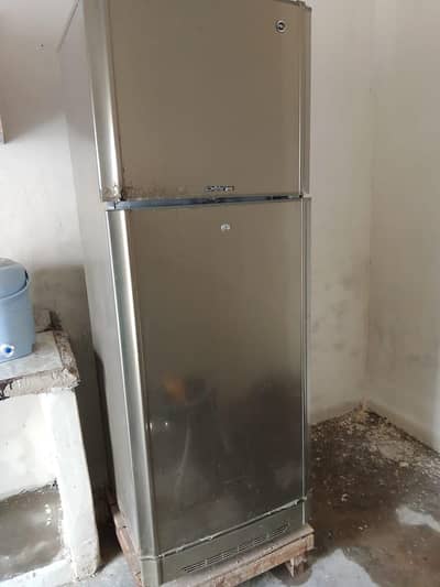 PEL Refrigerator 03024930877