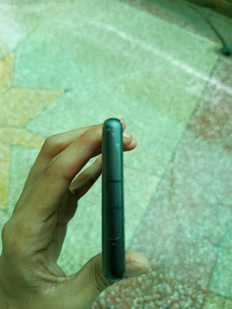 Google Pixel 7a 5