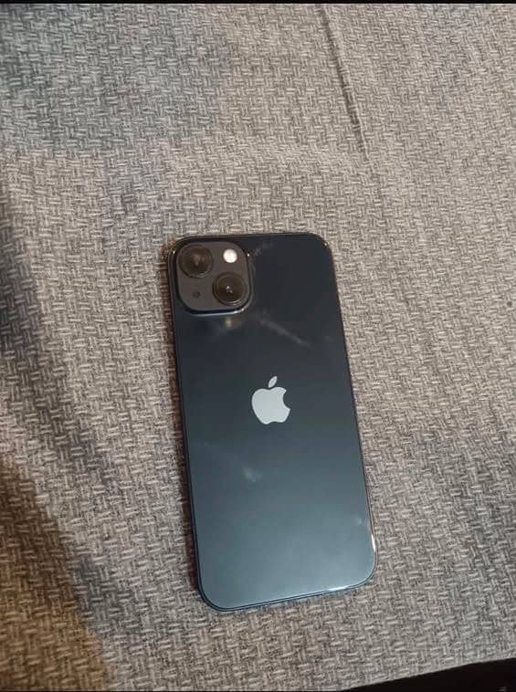 Apple iPhone 13 6