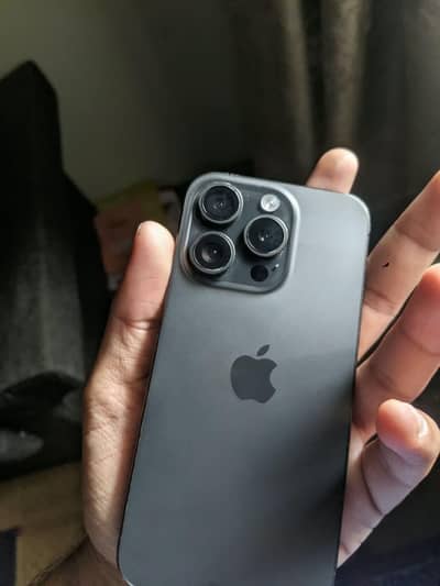 Apple iPhone 15 Pro FACTORY ULOCK