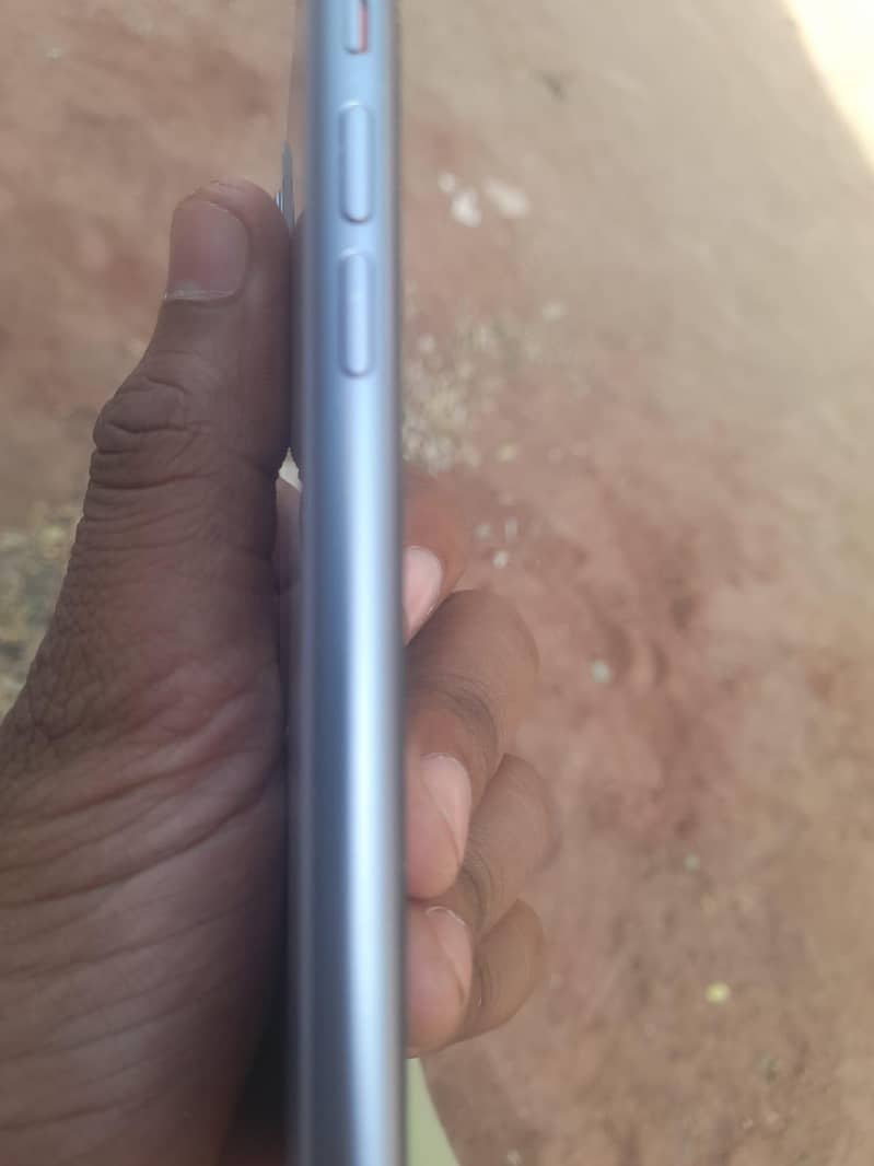 Apple iPhone 11 1