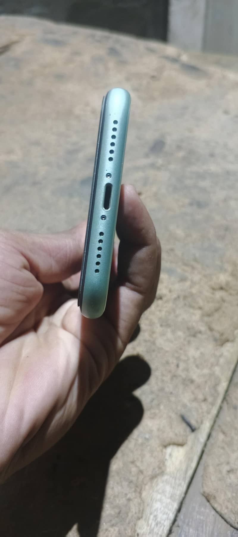 Apple iPhone 11 3