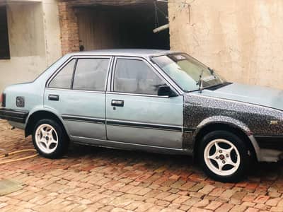 Nissan Sunny 1985