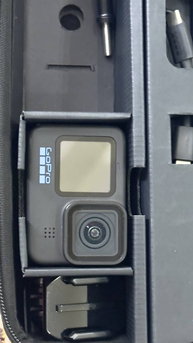Gopro 11 - Complete Box 7