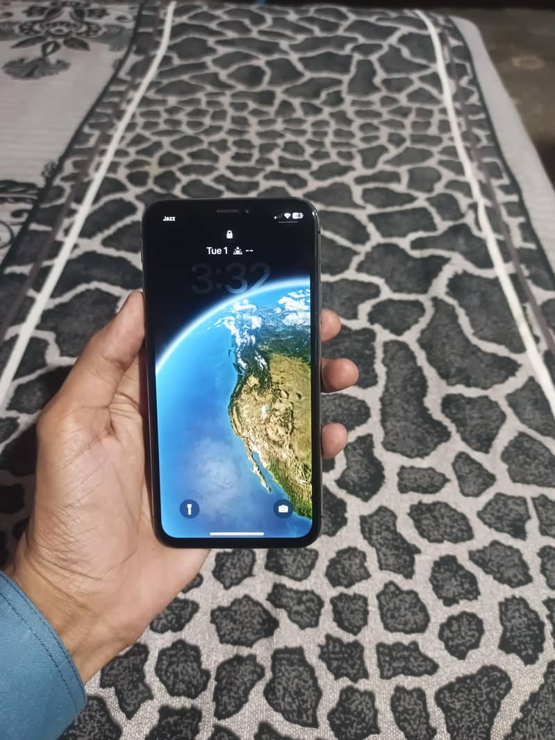 Apple iPhone X 0