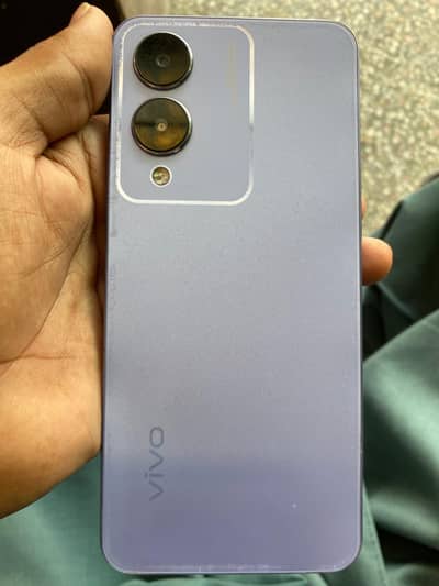 Vivo Y17s