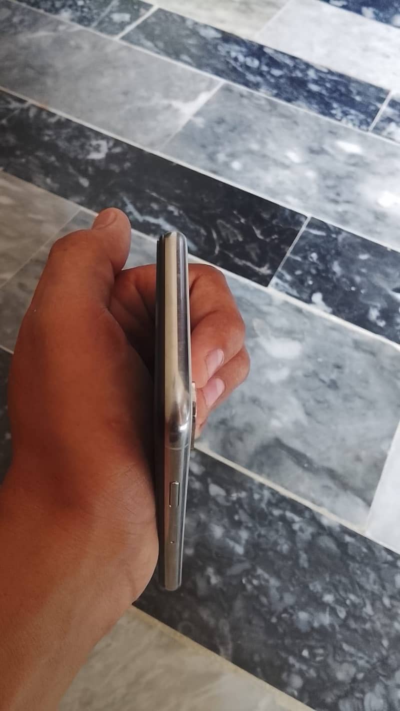 Apple iPhone X 3