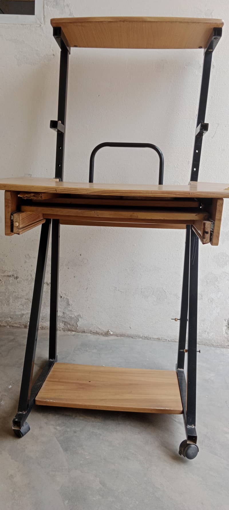 Computer table 3