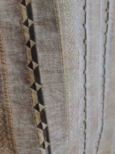 thick velvet curtains