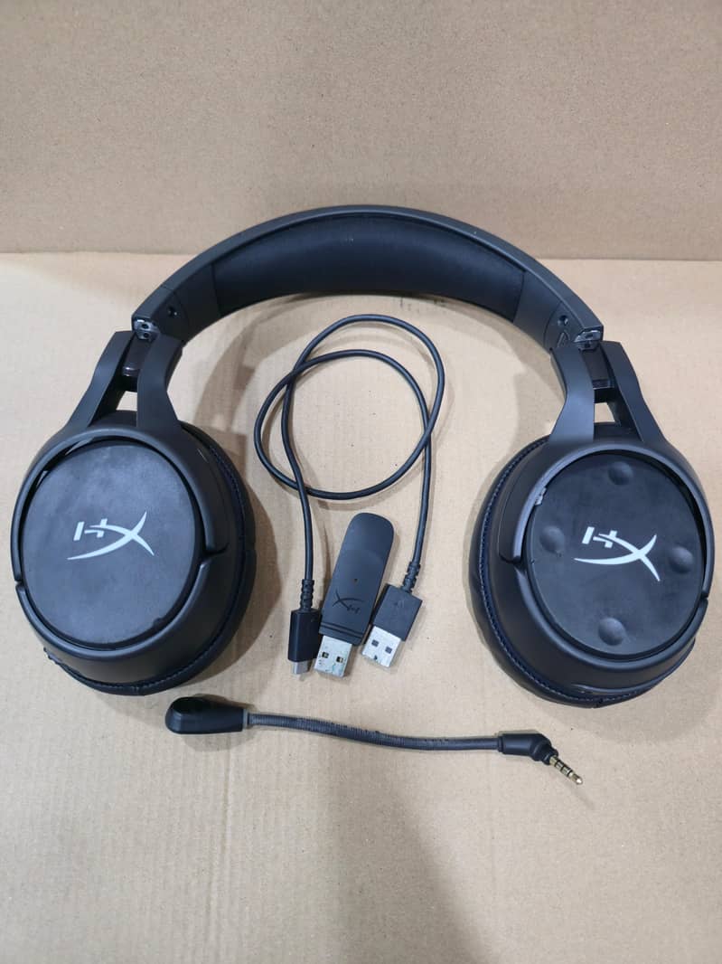  HYPERX WIRELESS GAMING HEADSETS 0