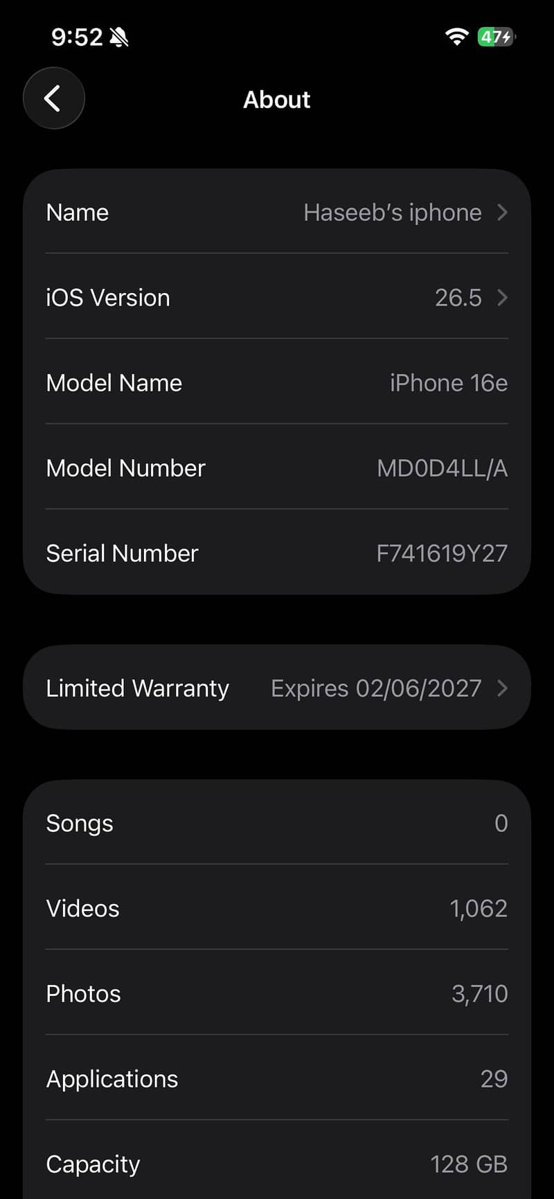 Apple iPhone 16e 7