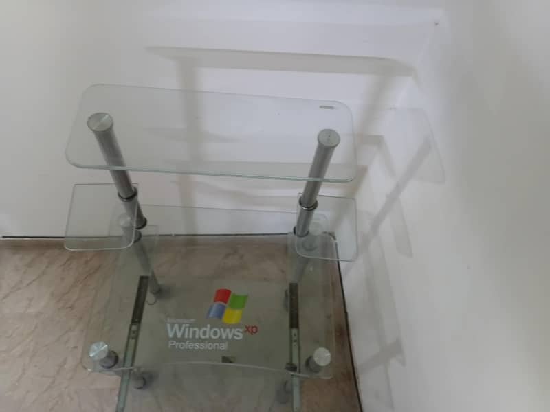 Computer Trolley Glass 2