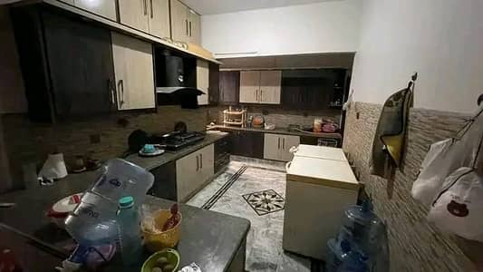 Reasonably-Priced Prime Location 400 Square Yards Lower Portion In Gulistan-e-Jauhar - Block 14, Karachi Is Available As Of Now