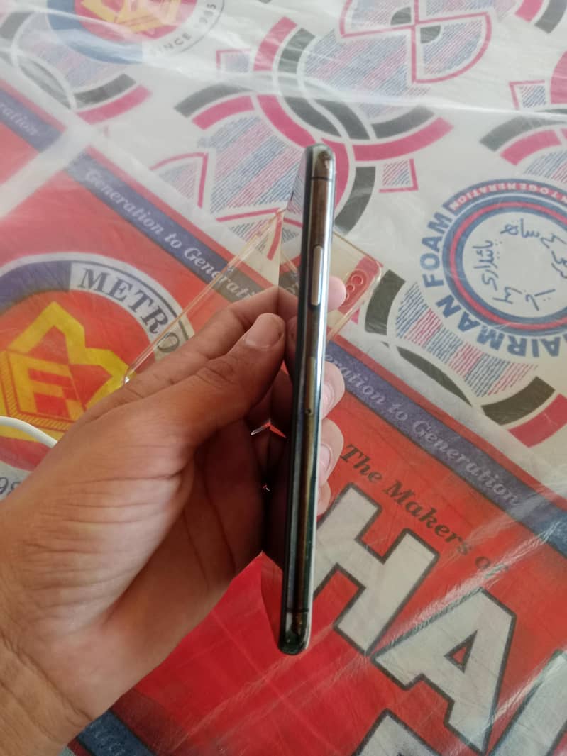 Apple iPhone X 1