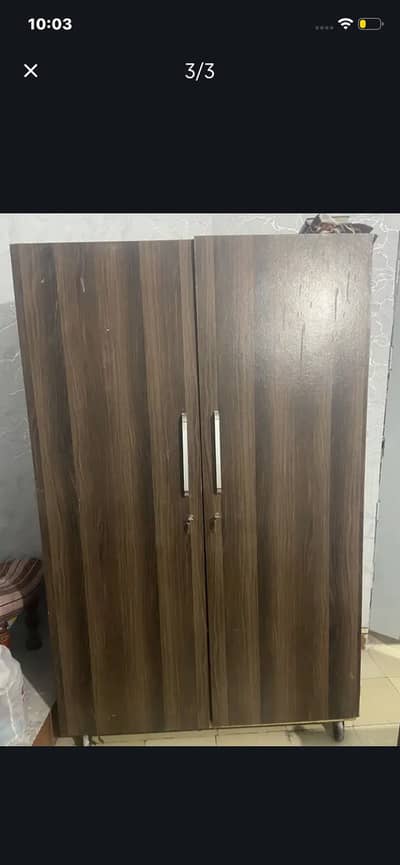 Double door wood sheet Almari condition 10/8 all ok