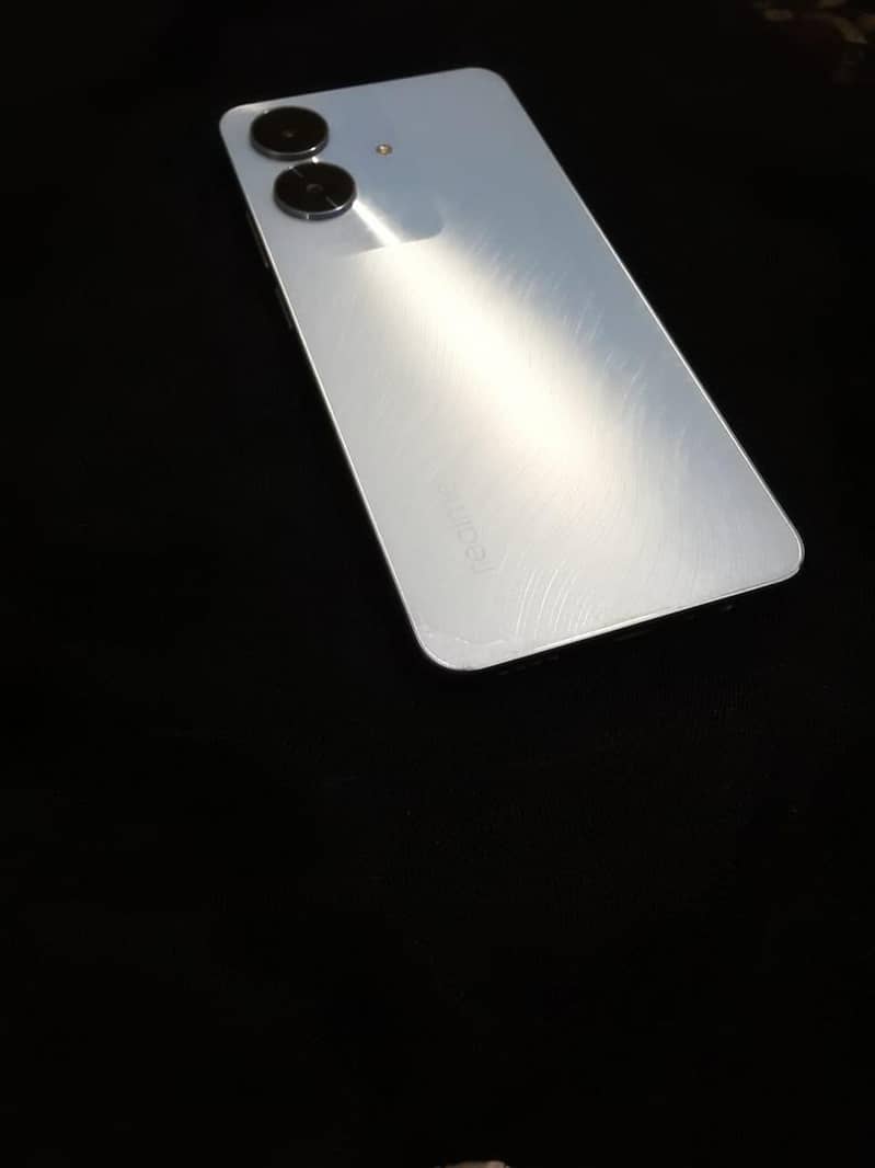 realme note 60 9