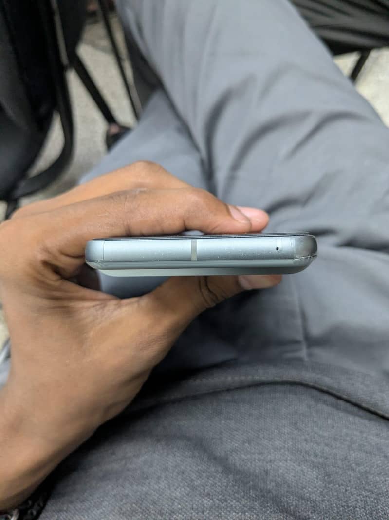 Google Pixel 8a 1