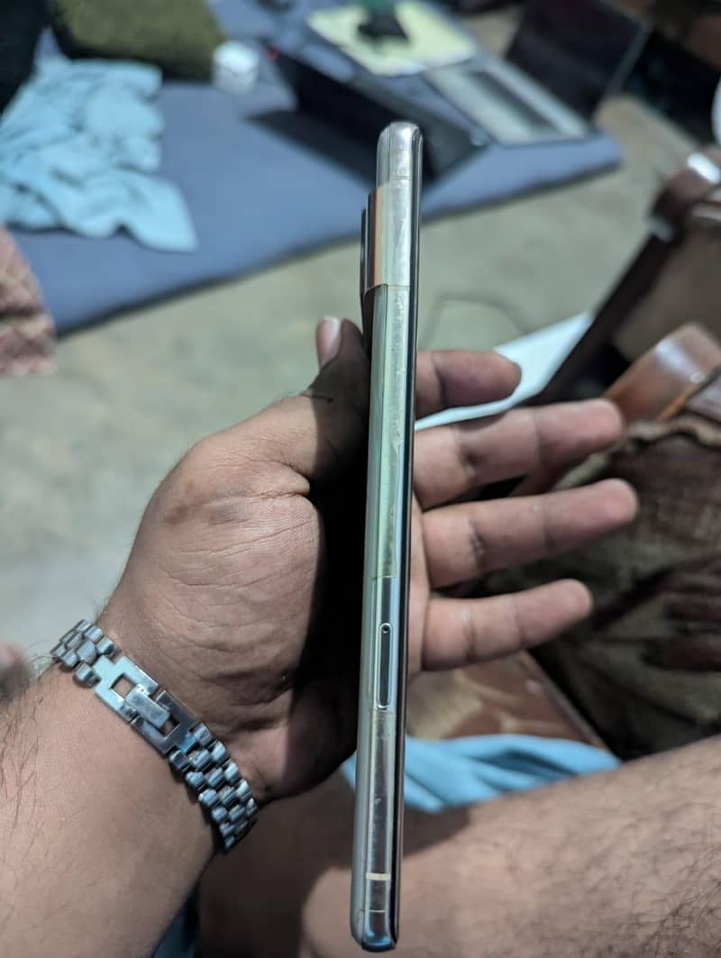 Google Pixel 7 Pro 6
