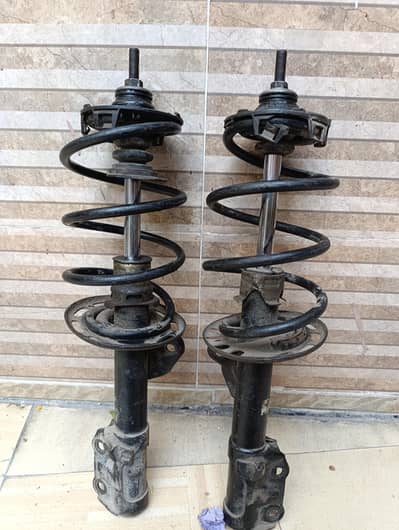 Honda city 2005 front shockhes & left side mirror