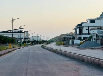 1 Kanal LOP approved for sale with green area Direct Deal. !