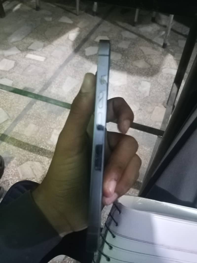 Apple iPhone 13 Pro 1
