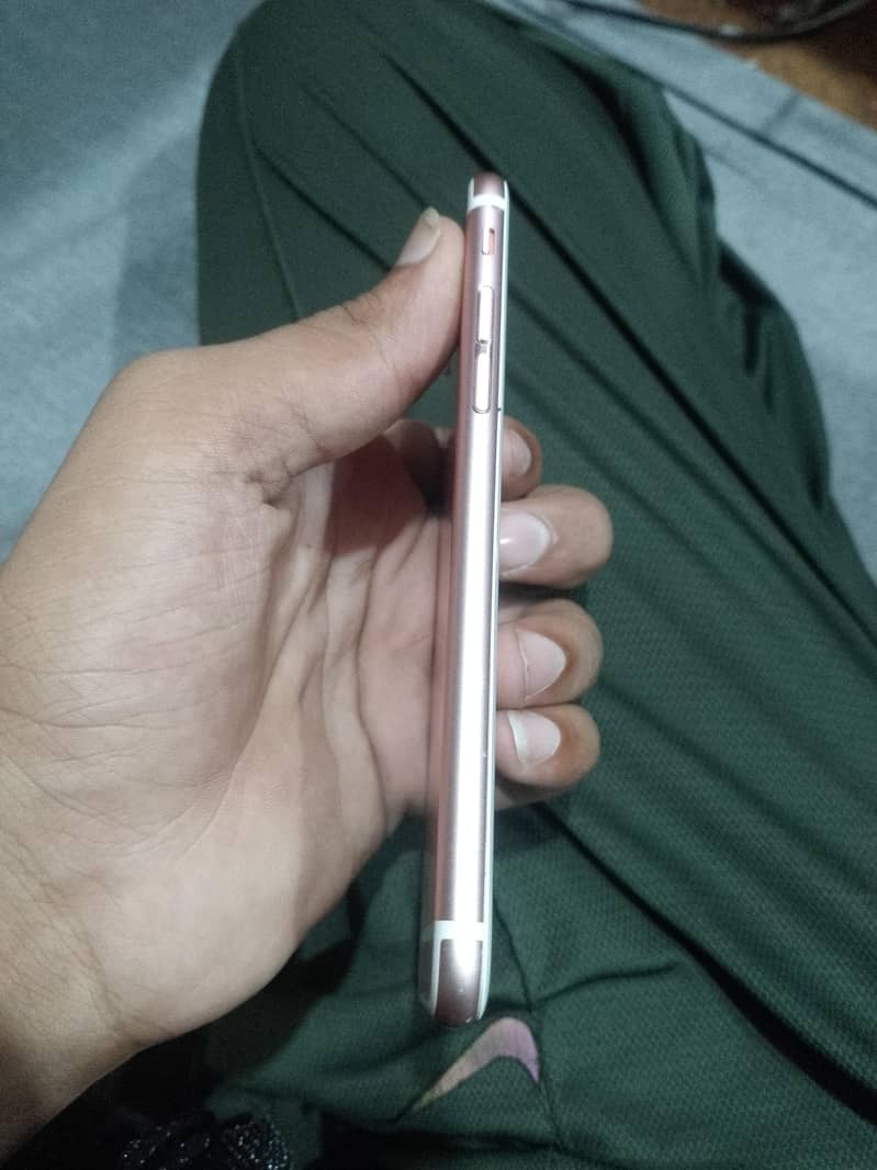 Apple iPhone 6S 2