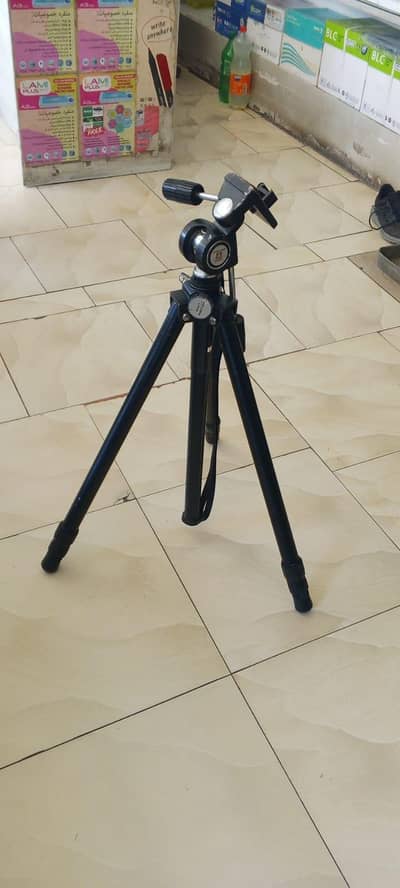husky tripod