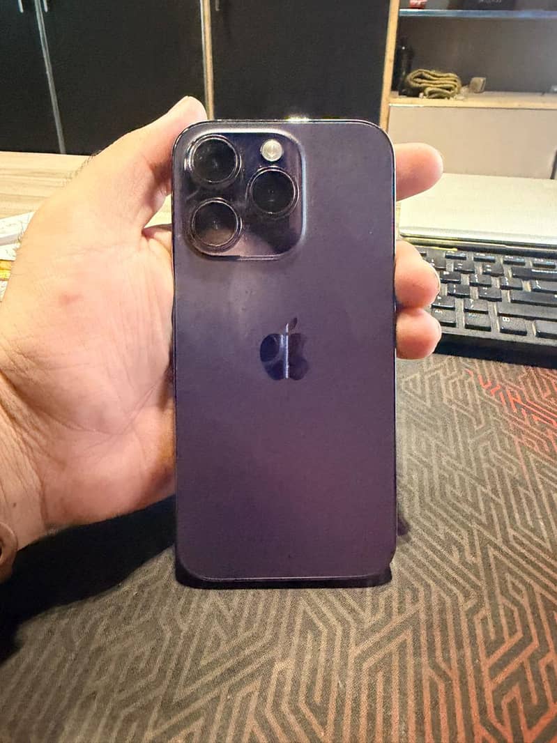 Apple iPhone 14 Pro 0