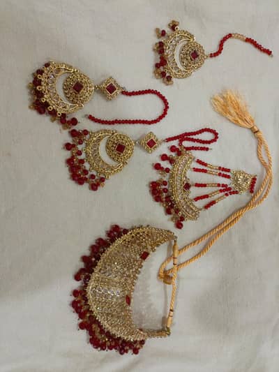 bridal set . only one time use