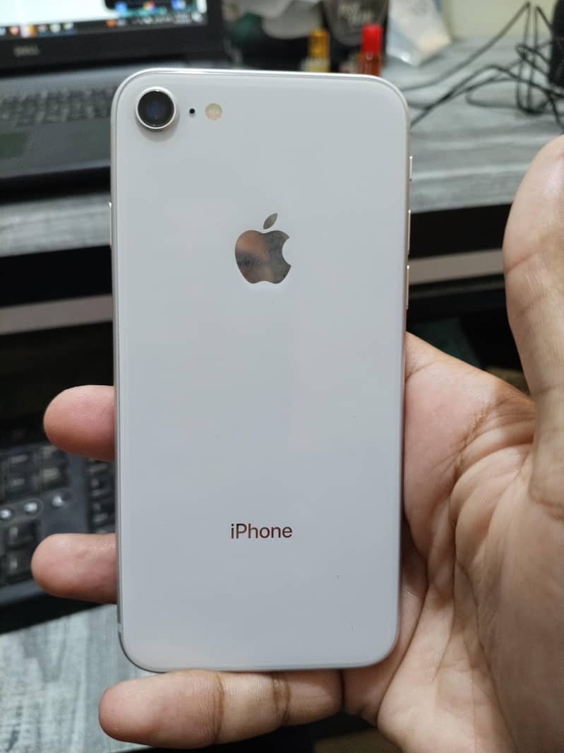 Apple iPhone 8 0