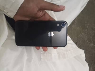 Apple iPhone XR