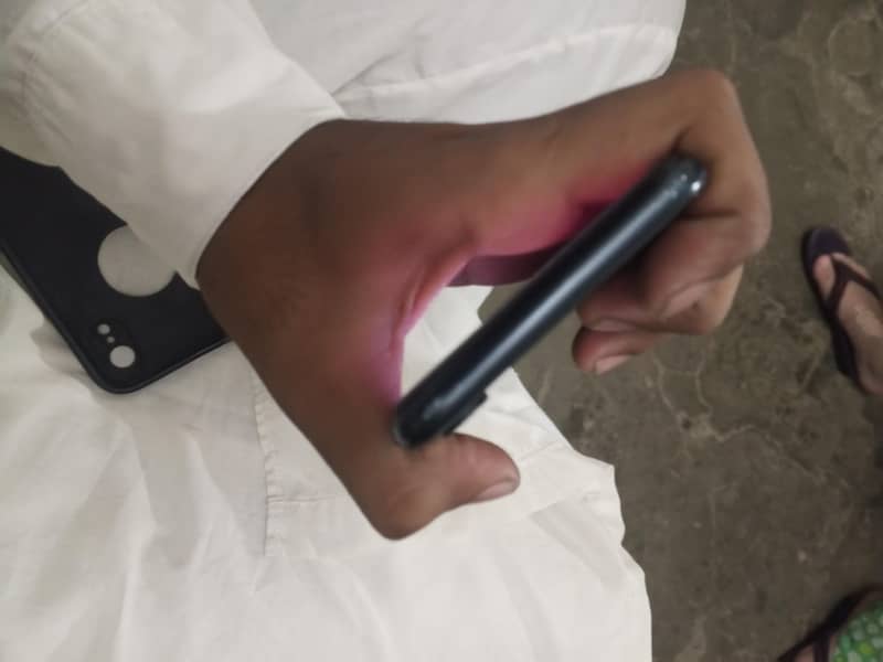 Apple iPhone XR 4