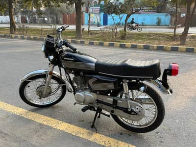 Honda CG 125 2023