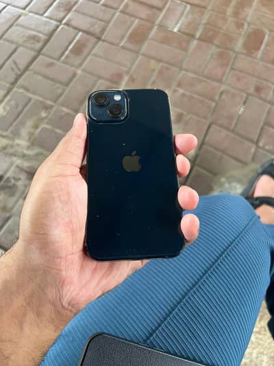 Apple iPhone 13