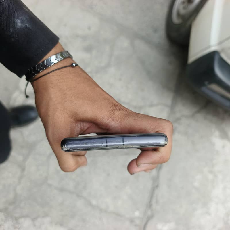 Google Pixel 7a 5