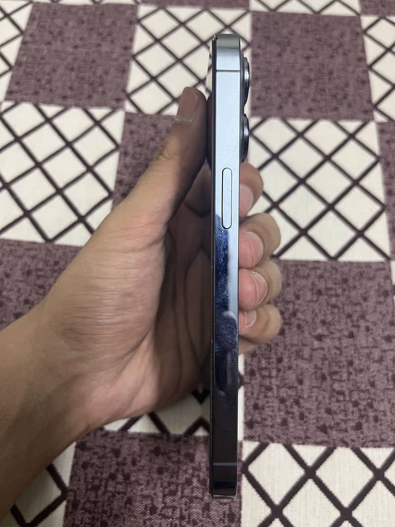 Apple iPhone 13 Pro 0