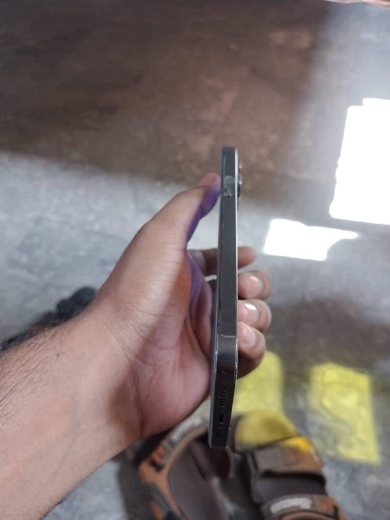 Apple iPhone 13 Pro Max 5