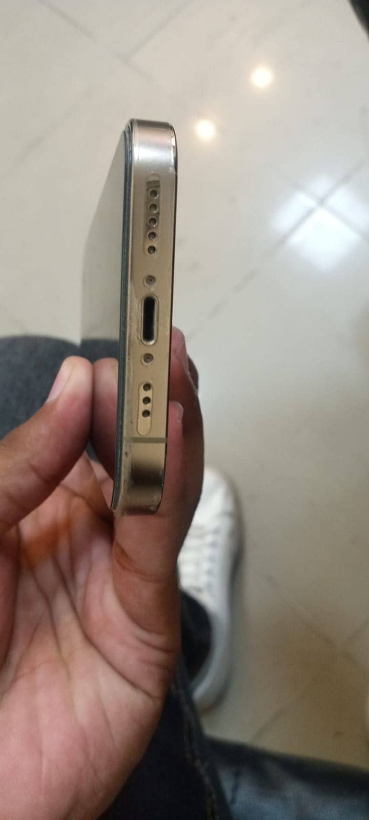 iPhone 14 Pro 4
