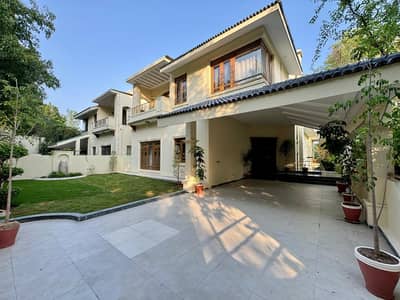 Luxury 8 Bedroom Furnished House Available for Rent | F-7 Islamabad | Unfurnished Option Also Available