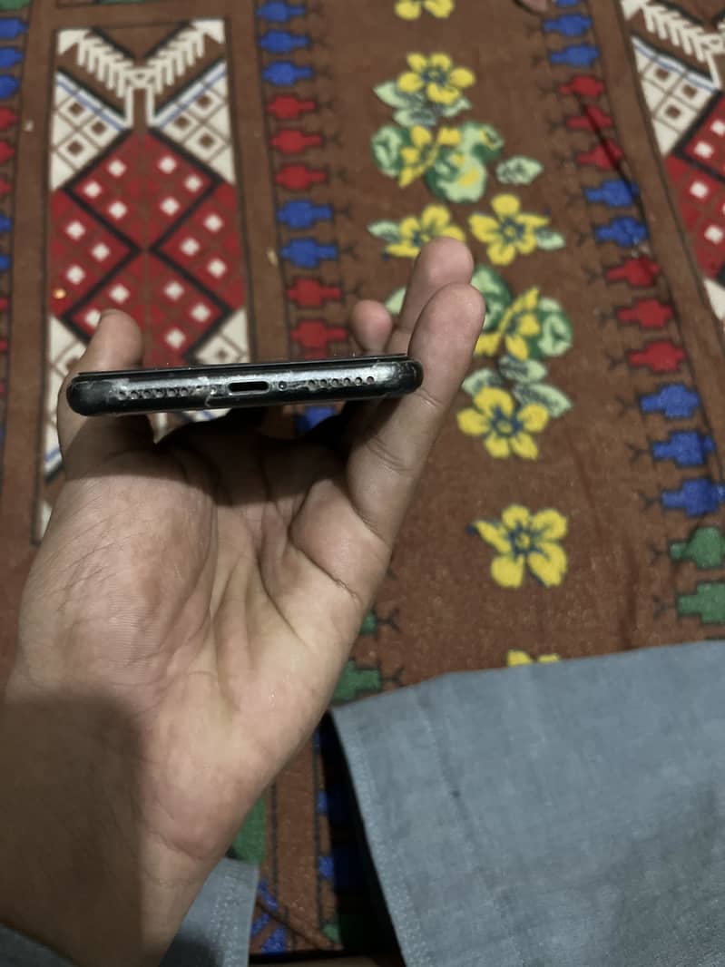 Apple iPhone X 1