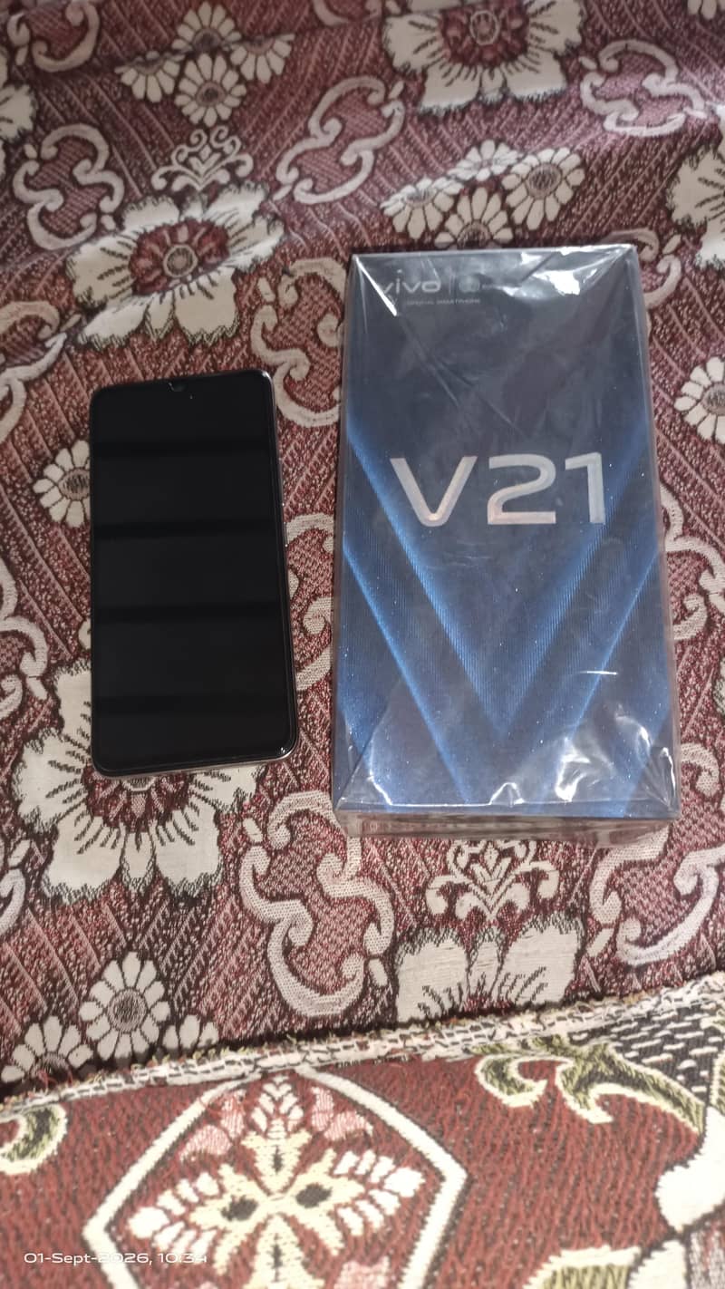 Vivo V21 4