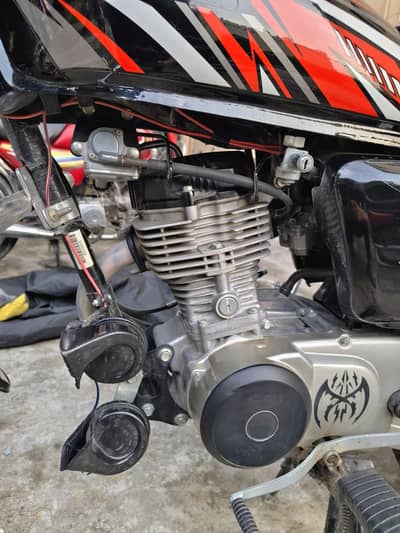 selling my Honda CG 125 lush condition