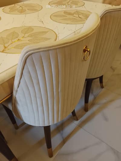 Dining Table and 6 chairs