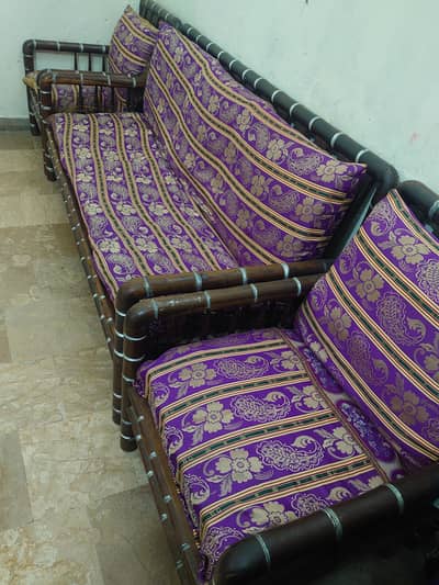 lakri ka sofa