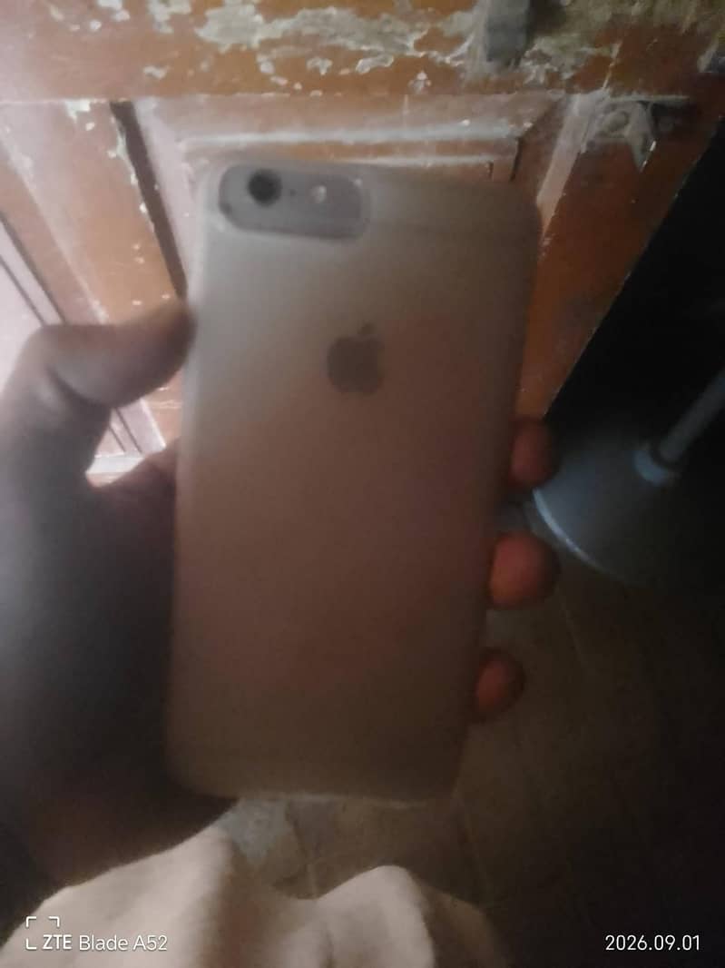 Apple iPhone 6 Plus 1