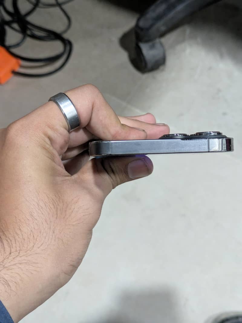 Apple iPhone 13 Pro Max 8