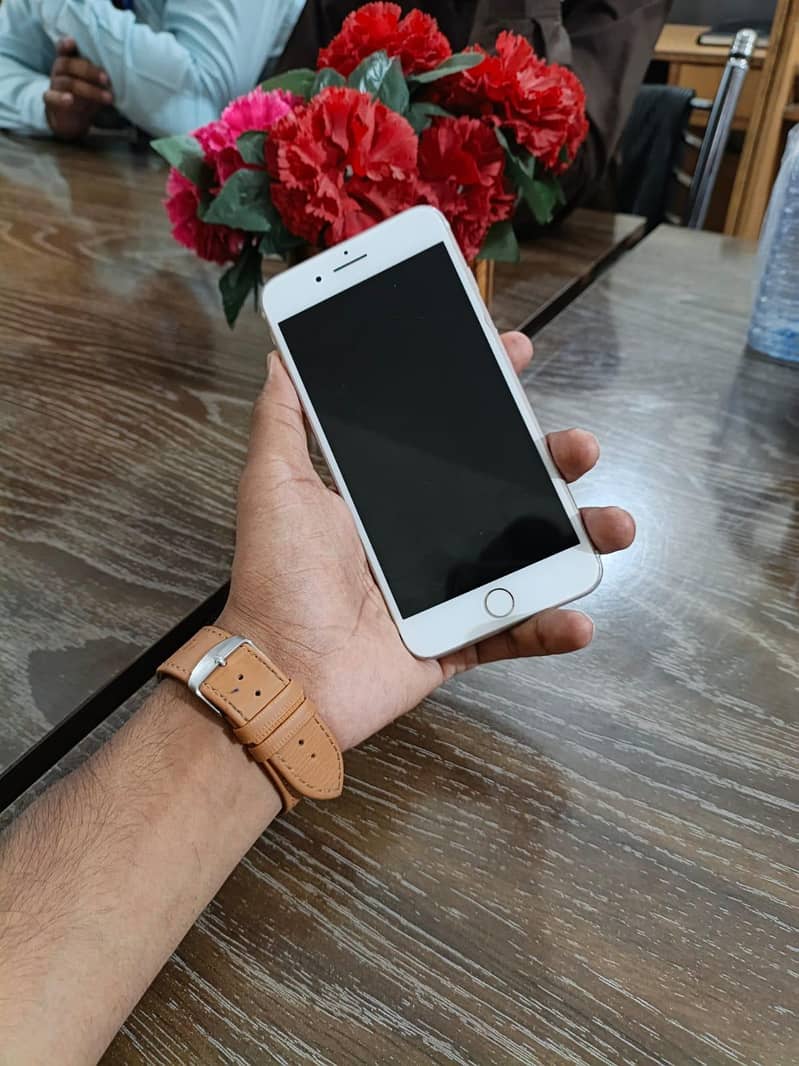 Apple iPhone 7 Plus 3