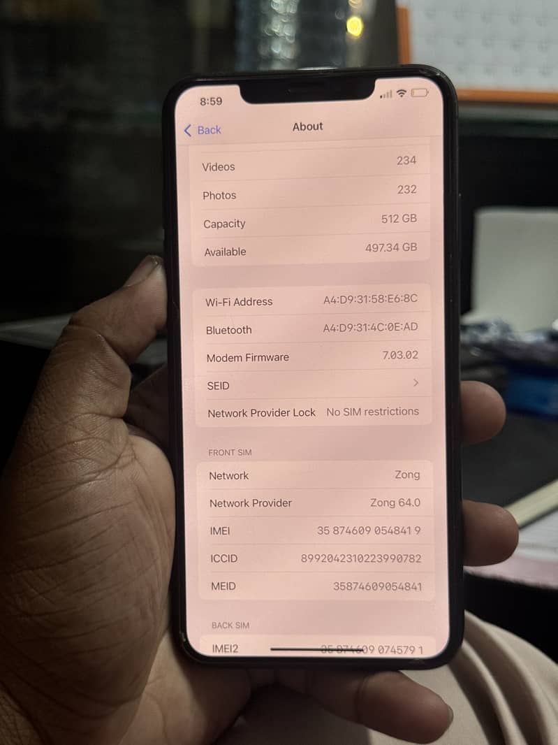 Apple iPhone XS Max 2