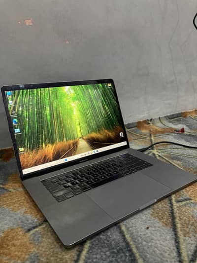 MacBook Pro 2017 15inch
